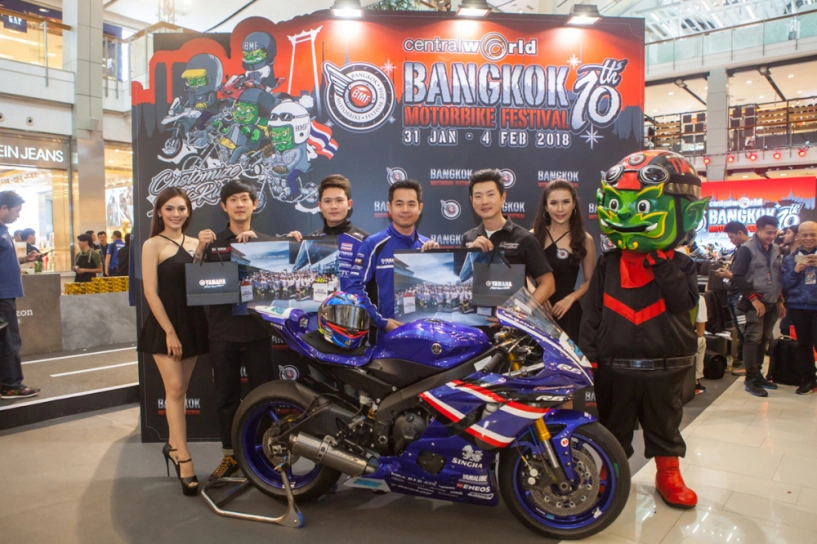Yamaha thái lan racing team vừa ra mắt tại bangkok motorbike festival 2018 - 1