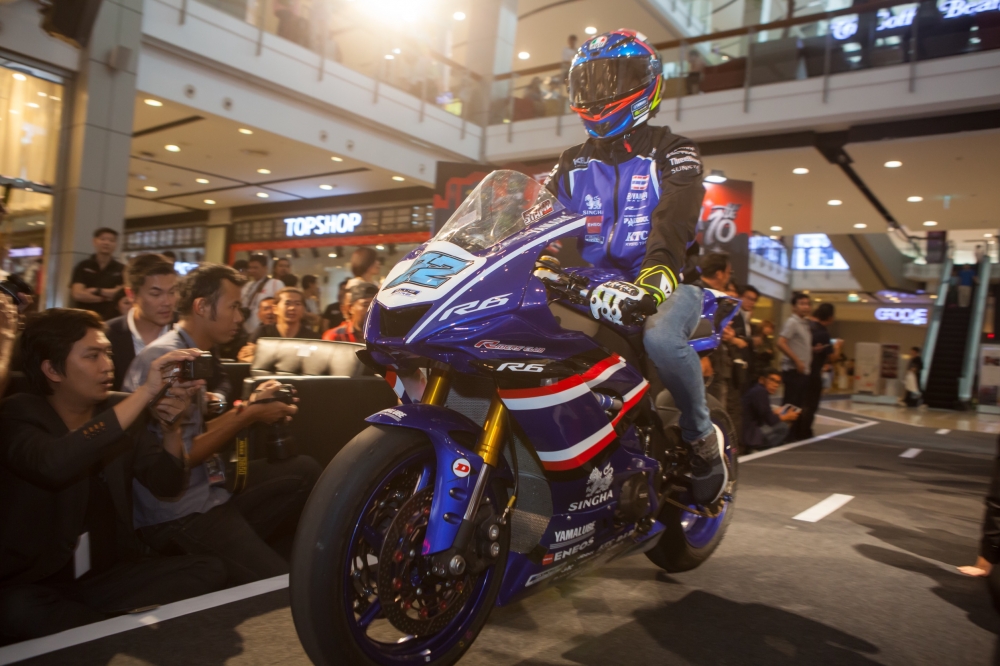 Yamaha thái lan racing team vừa ra mắt tại bangkok motorbike festival 2018 - 2