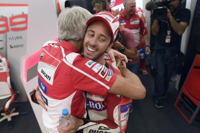 Andrea dovizioso tay đua duy nhất thuần hóa được desmodovi gia hạn thành công đến motogp 2020 - 2