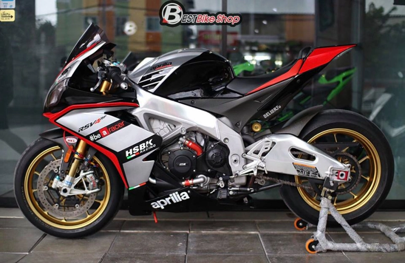 Aprilia rsv4 vẻ đẹp kiêu sa từ mẫu xe công nghệ ý - 15