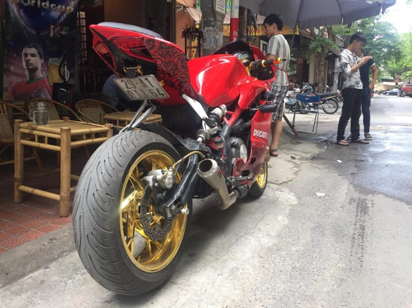 Benelli bn 302 độ choáng ngợp với bộ áo ducati 1199 panigale - 7