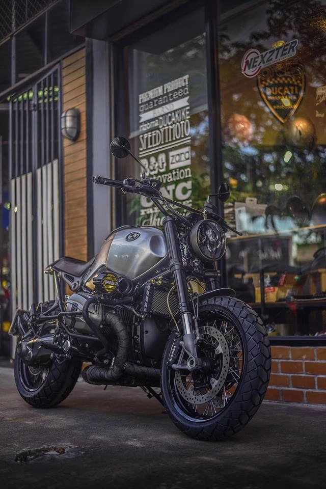 Bmw rninet dọn theo phong cách tracker style đầy mê hoặc - 3