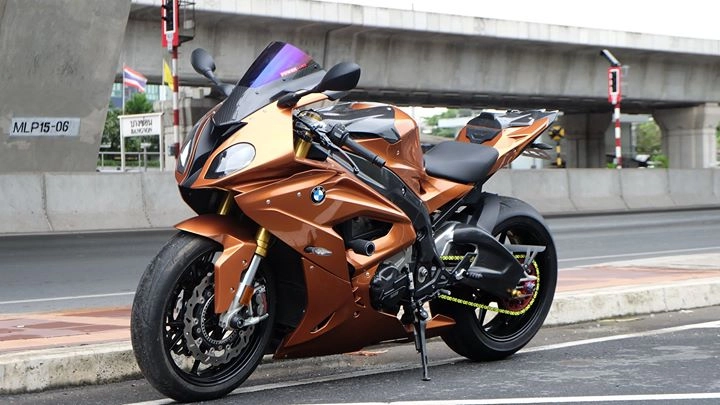 Bmw s1000rr bản độ khác biệt với màu đỏ cánh cam - 1