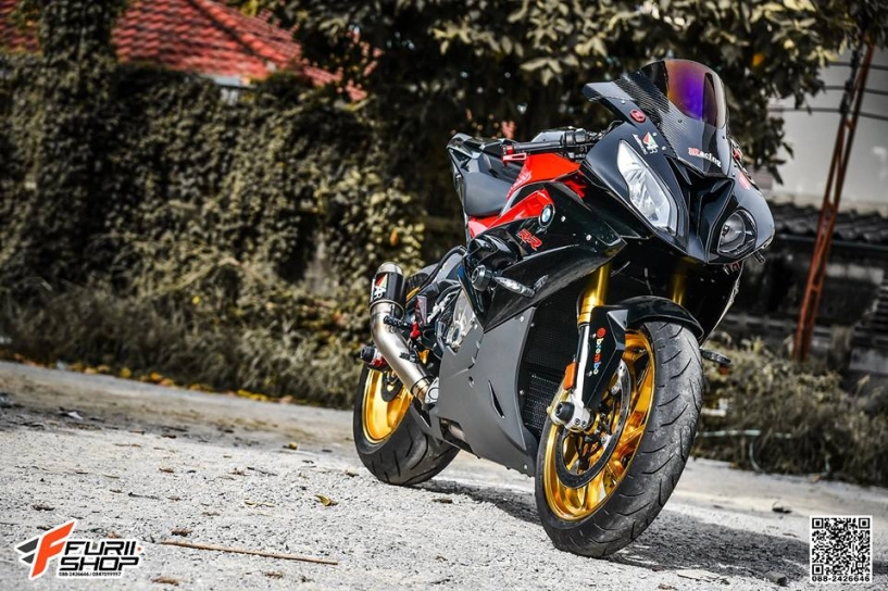 Bmw s1000rr đầy sức hút với dàn đồ chơi nóng bỏng - 18