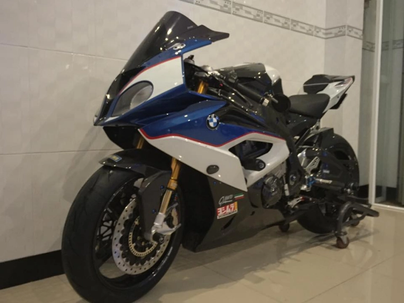 Bmw s1000rr siêu phẩm cá mập độ dàn chân rotobox đình đám trên đất việt - 3