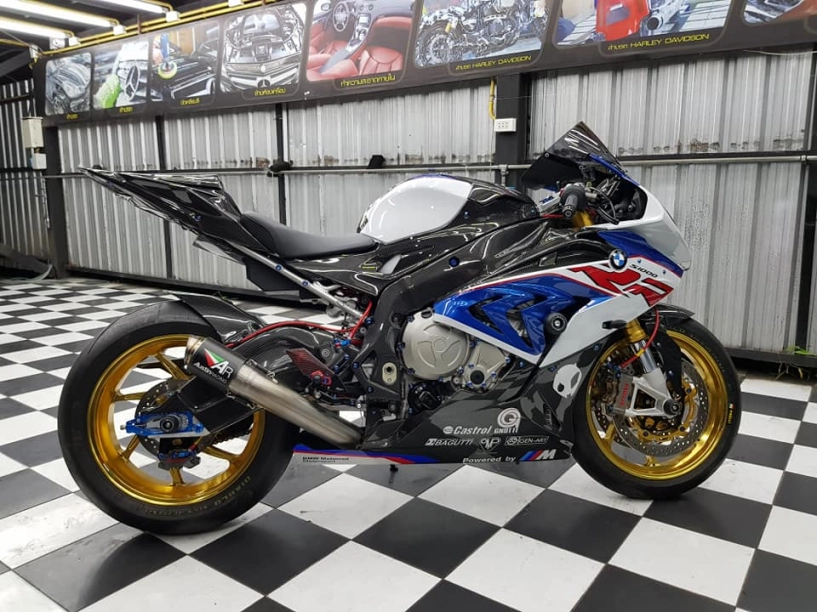 Bmw s1000rr vẻ đẹp bóng bẩy cùng trang bị cao cấp - 1