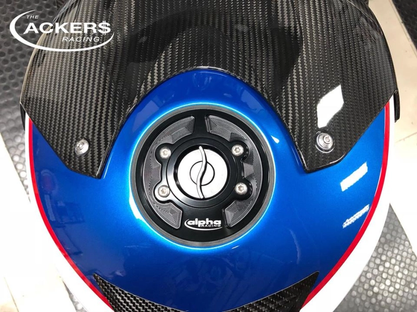 Bmw s1000rr vẻ đẹp kiêu sa của cá mập trên cạn - 7