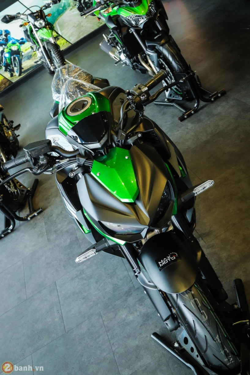 Cận cảnh kawasaki z1000 và z1000 r edition 2019 với tông màu mới đầy mạnh mẽ - 4