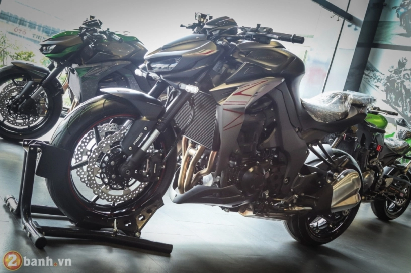 Cận cảnh kawasaki z1000 và z1000 r edition 2019 với tông màu mới đầy mạnh mẽ - 25