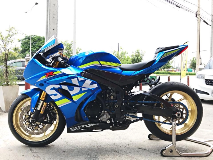 Chiêm ngưỡng dung nhan bóng bẩy từ superbike suzuki gsx-r1000 - 19