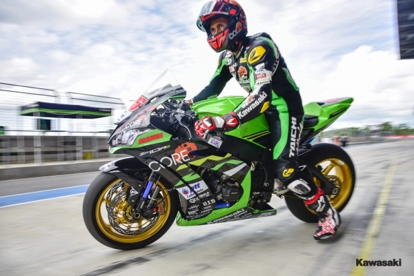 Chiêm ngưỡng vẻ đẹp của superbike zx-10rr tại giải đua cecil ptt champion bric superbike 2018 - 5