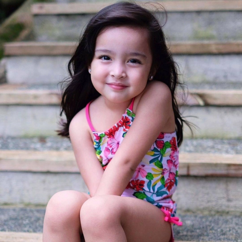 Con gái đệ nhất mỹ nhân philippines diện bikini khoe chân dài càng lớn đồ bơi càng hở hang - 6