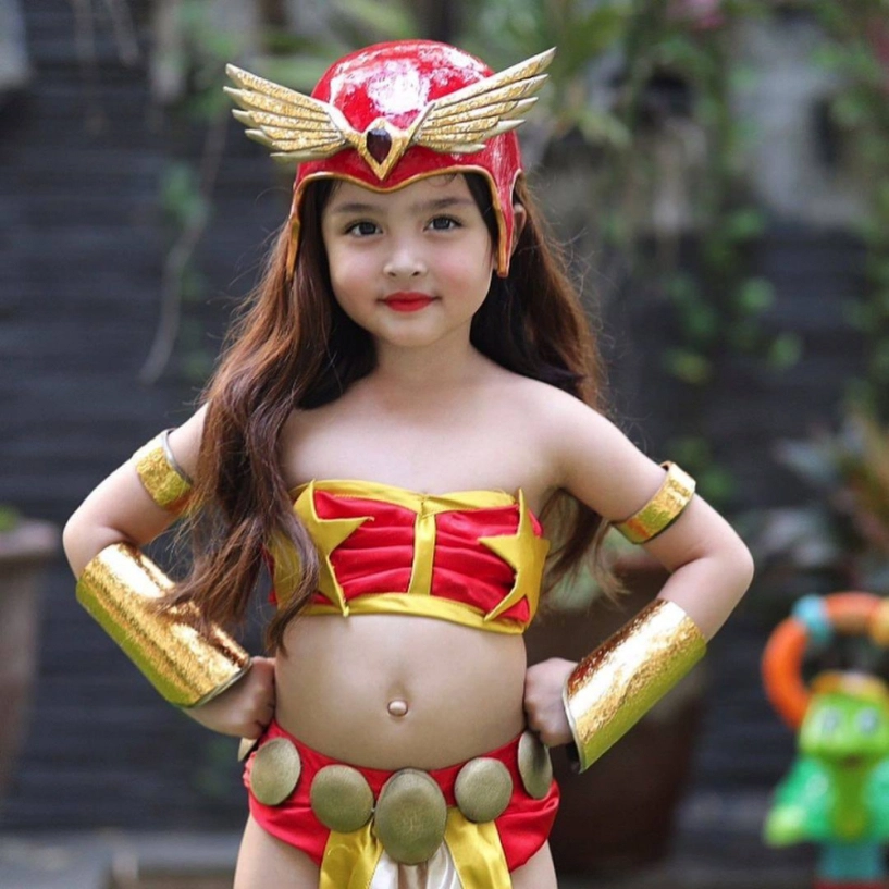 Con gái đệ nhất mỹ nhân philippines diện bikini khoe chân dài càng lớn đồ bơi càng hở hang - 13