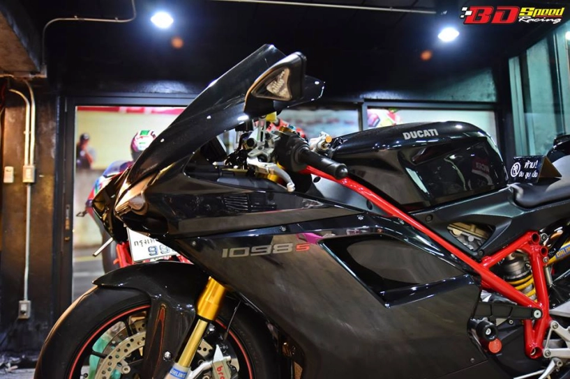Ducati 1098s huyền thoại ferrari 2 bánh phục hồi nhân phẩm đầy hấp dẫn - 3