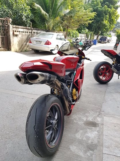 Ducati 1198 siêu xe danh tiếng ngay từ thưở khai sinh - 9