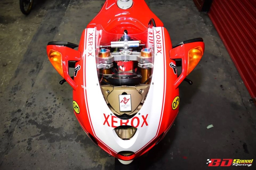 Ducati 749r mô tô huyền thoại ý hồi sinh với phong cách tem đấu xerox - 4