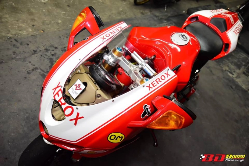 Ducati 749r mô tô huyền thoại ý hồi sinh với phong cách tem đấu xerox - 6