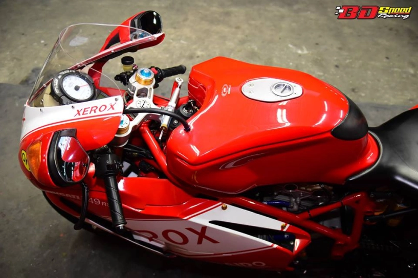 Ducati 749r mô tô huyền thoại ý hồi sinh với phong cách tem đấu xerox - 11