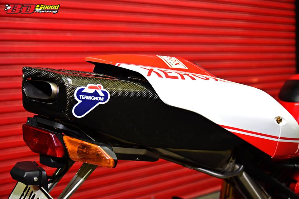 Ducati 749r mô tô huyền thoại ý hồi sinh với phong cách tem đấu xerox - 14