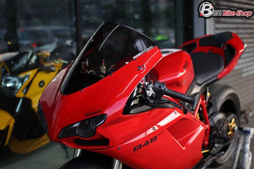 Ducati 848 vẻ đẹp khởi tạo từ quỷ đỏ huyền thoại - 2