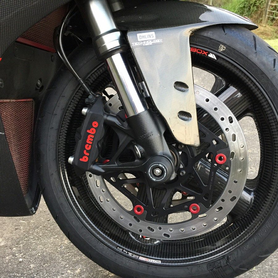 Ducati 899 panigale độ bá cháy với version full carbon - 4