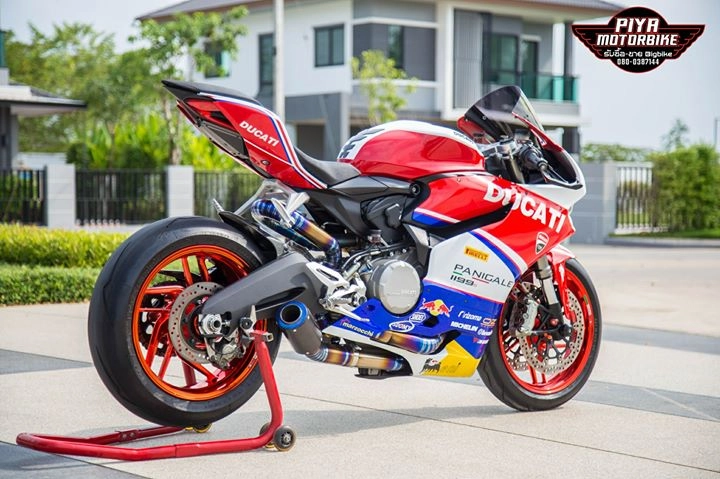 Ducati 899 panigale gây sốc với tem đấu thể thao - 1