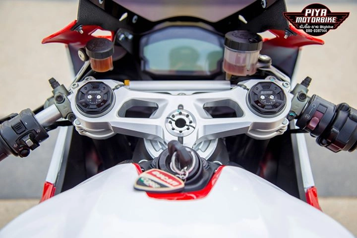 Ducati 899 panigale gây sốc với tem đấu thể thao - 5