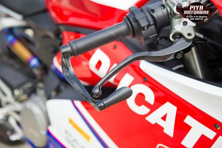 Ducati 899 panigale gây sốc với tem đấu thể thao - 7