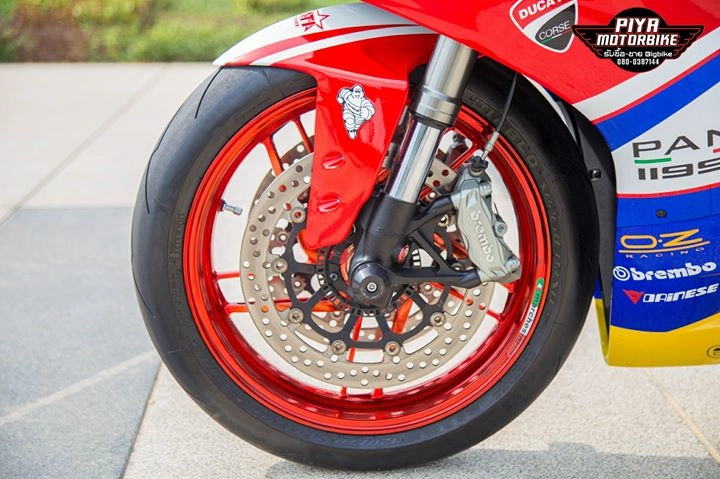 Ducati 899 panigale gây sốc với tem đấu thể thao - 10