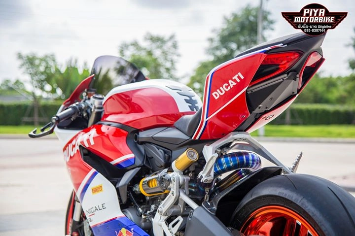Ducati 899 panigale gây sốc với tem đấu thể thao - 13