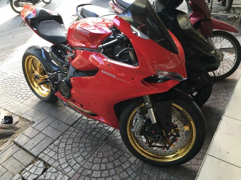 Ducati 899 panigale vẻ đẹp hoàn mỹ từ loạt phụ kiện đắt tiền - 1