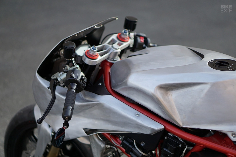 Ducati cafe fighter mang thiết kế máy bay chiến đấu của simone conti - 9