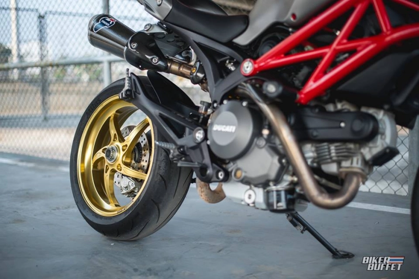 Ducati monster 796 đậm chất chơi dàn chân hàng hiệu - 12