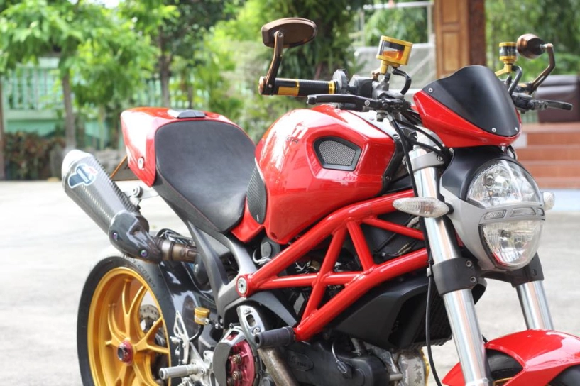 Ducati monster 796 nâng cấp đầy nổi bật trên đất thái - 3