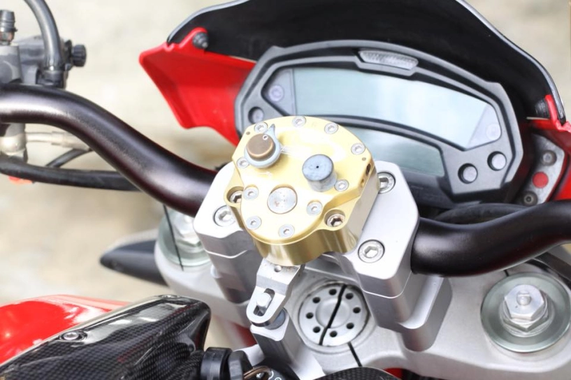 Ducati monster 796 nâng cấp đầy nổi bật trên đất thái - 9