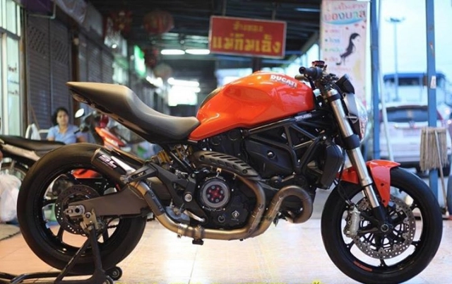 Ducati monster 821 nóng bỏng với dàn option hàng hiệu - 3