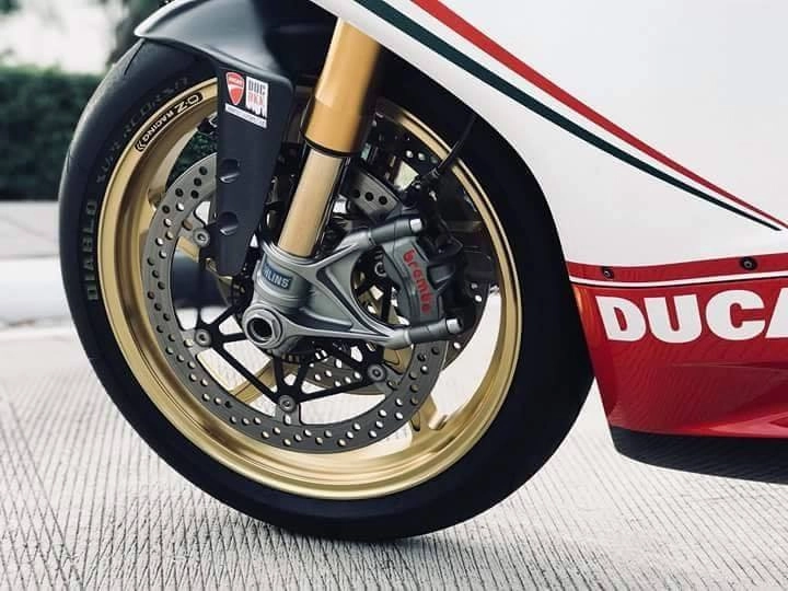 Ducati panigale 1199s tricolor-phiên bản đặc biệt với loạt nâng cấp hấp dẫn - 8