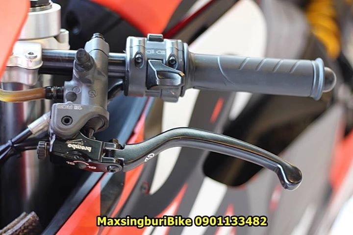 Ducati panigale 899 bản độ đậm chất chơi bên bộ cánh redbull - 4
