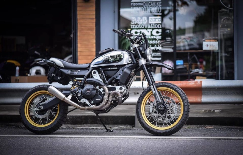 Ducati scrambler desert sled bản tùy chỉnh đầy lôi cuốn từ mugello - 1