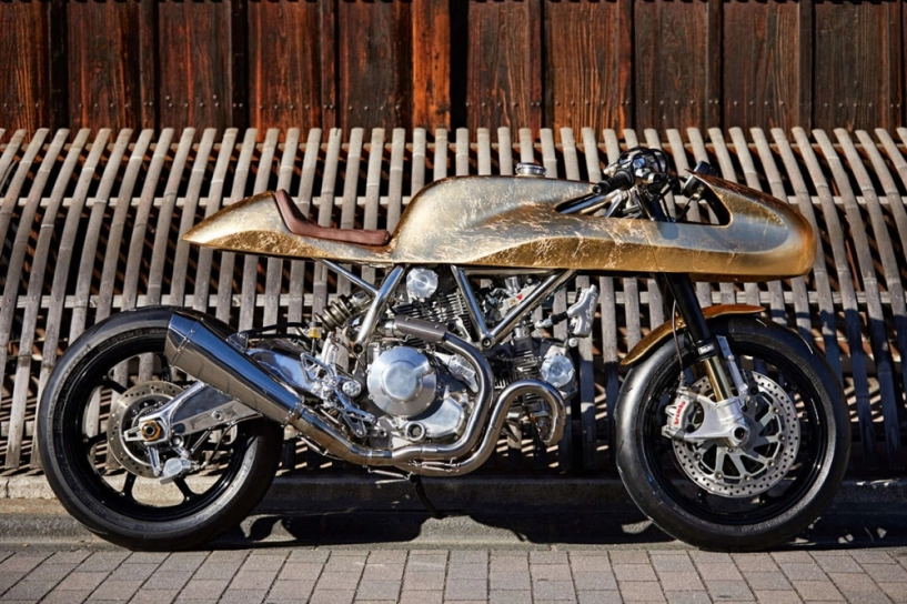Ducati scrambler vẻ đẹp thăng hoa từ công nghệ dát vàng - 8
