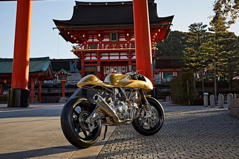 Ducati scrambler vẻ đẹp thăng hoa từ công nghệ dát vàng - 11