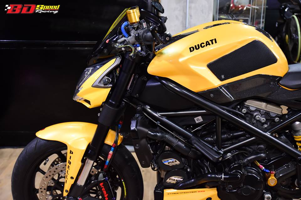 Ducati streetfighter 848 cực ngầu sau khi được nâng cấp đồ chơi - 5
