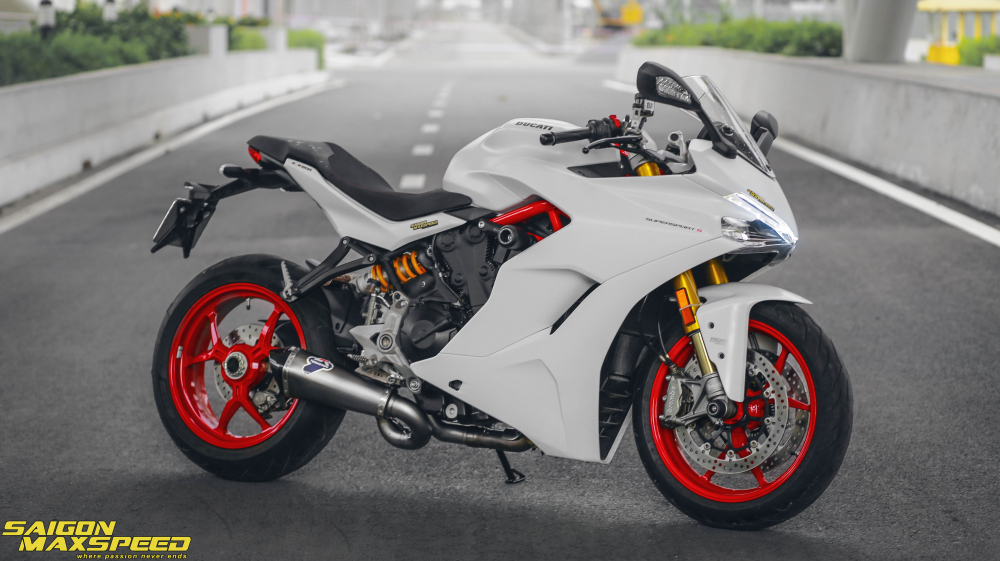 Ducati supersport s siêu phẩm mô tô đường phố độ nhẹ nhàng với tone màu trắng tinh khôi - 1