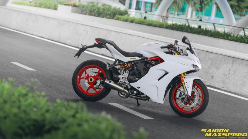 Ducati supersport s siêu phẩm mô tô đường phố độ nhẹ nhàng với tone màu trắng tinh khôi - 10
