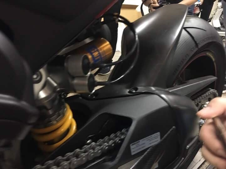 Ducati v4 speciale đầu tiên cập bến về việt nam - 6