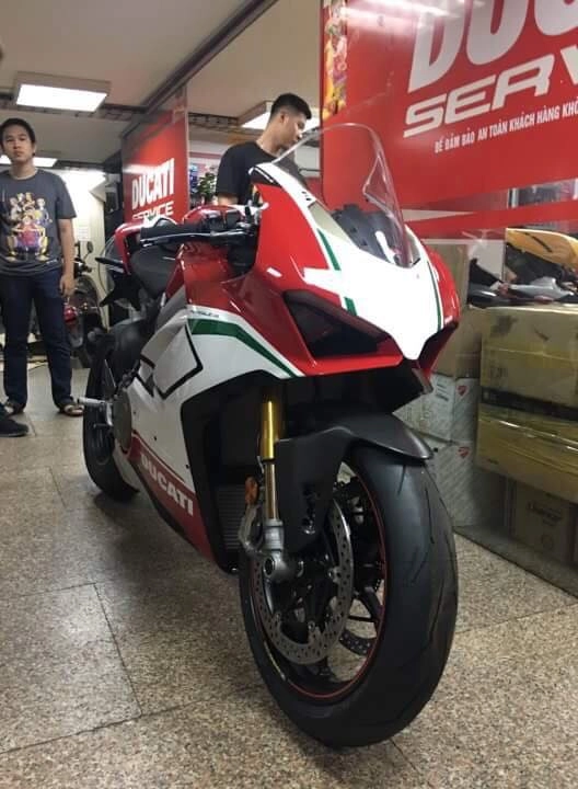 Ducati v4 speciale đầu tiên cập bến về việt nam - 8