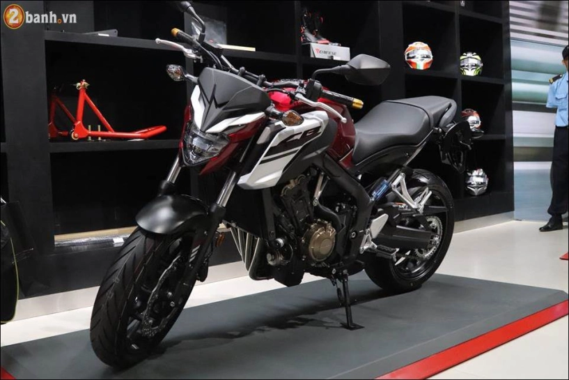 Honda cb650f 2018 có giá 2259 triệu vnd ra mắt tại showroom honda moto việt nam - 1