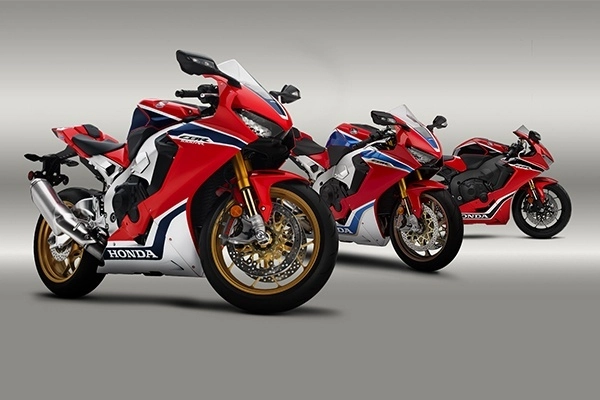 Honda cbr1000rr 2017 sắp bị khai tử nhường sân cho thế hệ 2019 - 1