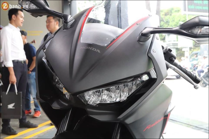 Honda cbr1000rr fireblade 2018 giá 560 triệu vnd tại showroom honda moto việt nam - 3