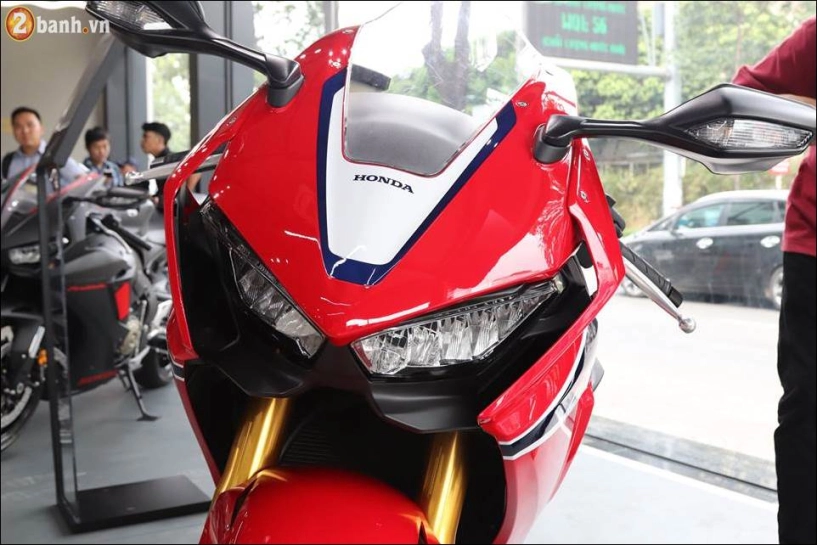 Honda cbr1000rr fireblade sp 2018 giá 678 triệu vnd tại showroom honda moto việt nam - 2